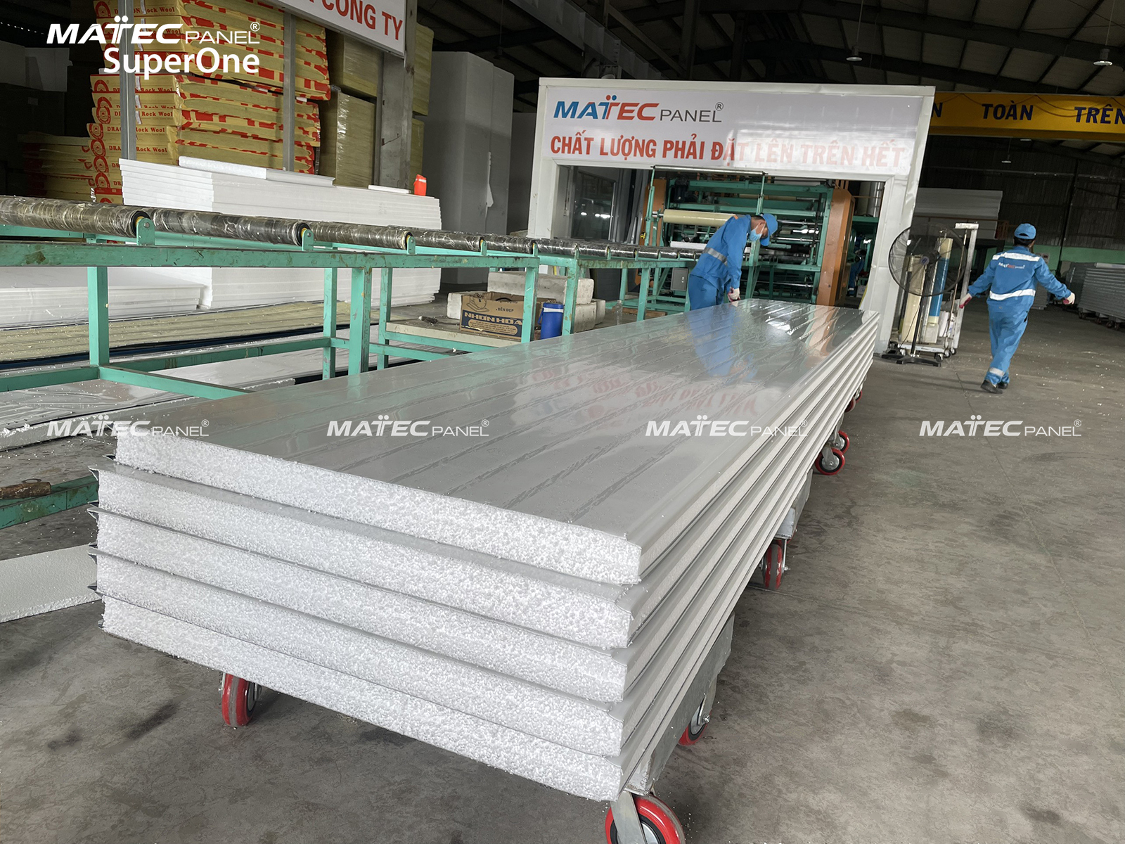 Tấm Panel Vách Ngăn T75 Tôn 0.2mm